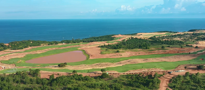 Cụm sân golf 36 hỗ PGA độc quyền tại NovaWorld Phan Thiet.